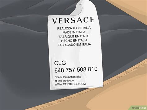 3 formas de saber si un bolso de Versace es real .